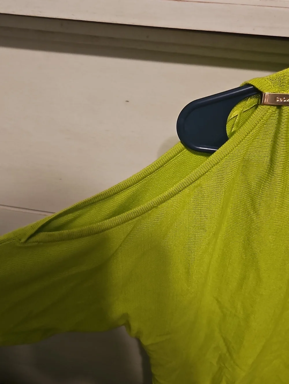Michael KORS Women’s Lime Cold-Shoulder Knit Top